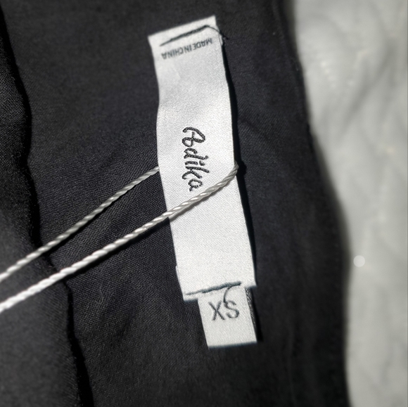 Adika skirt, pencil skirt, xs, black- lacey, cute, y2k, zipped skirt. - Picture 4 of 4